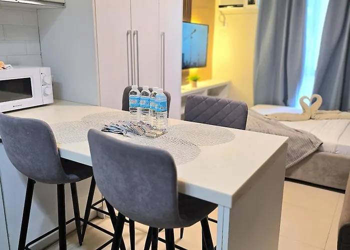 1111t1 Avida Riala It Park Unit Apartment *